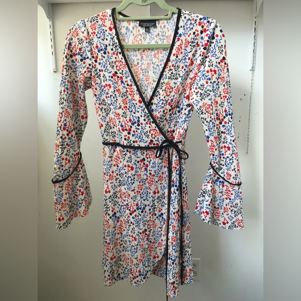 Floral bell sleeve mini wrap dress